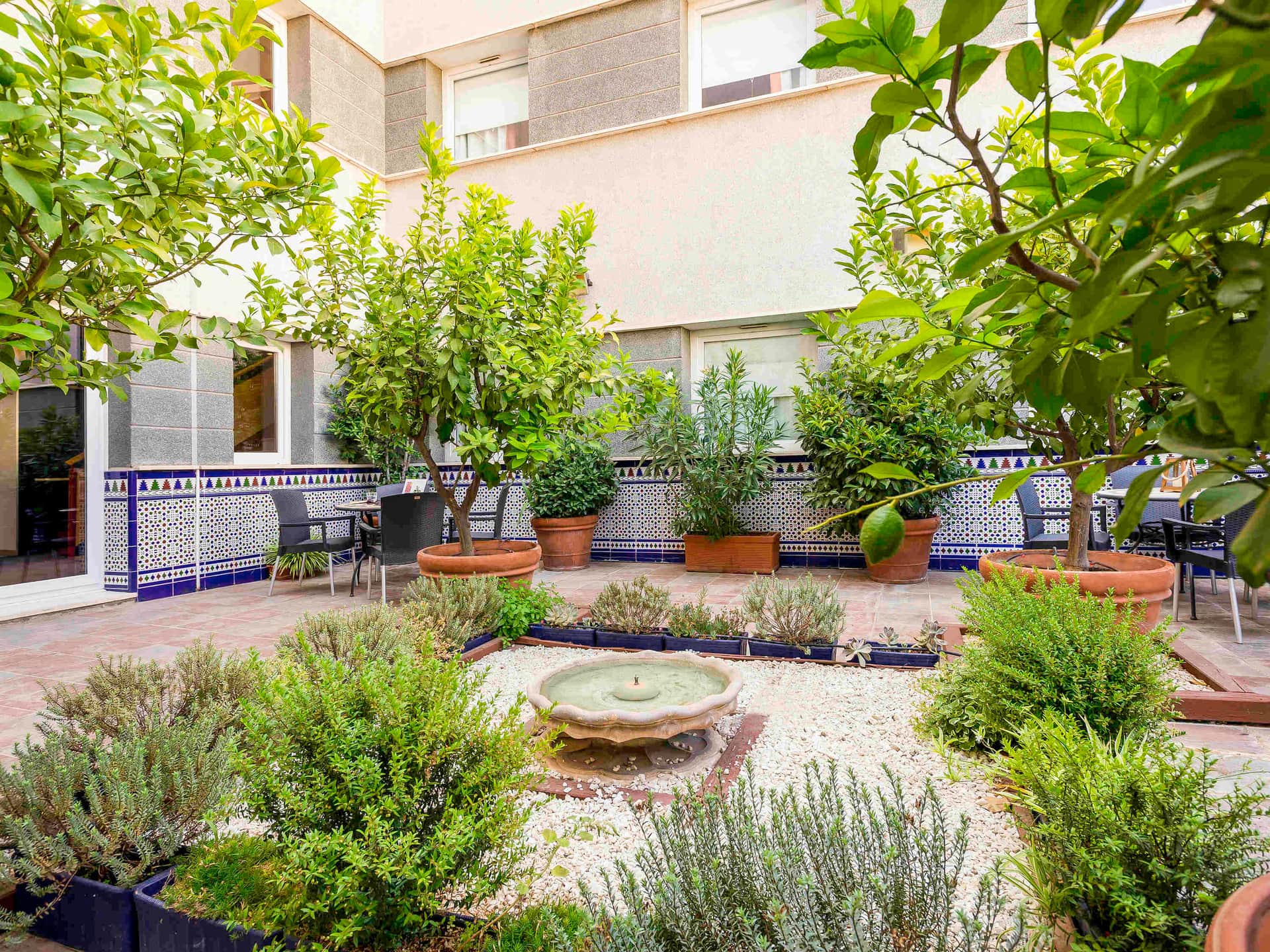 ibis Granada