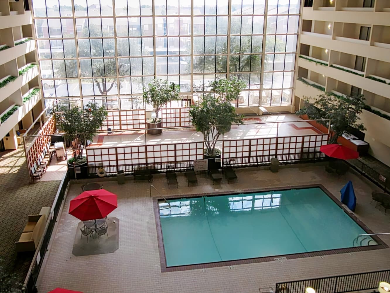 Atrium Hotel & Suites DFW Airport
