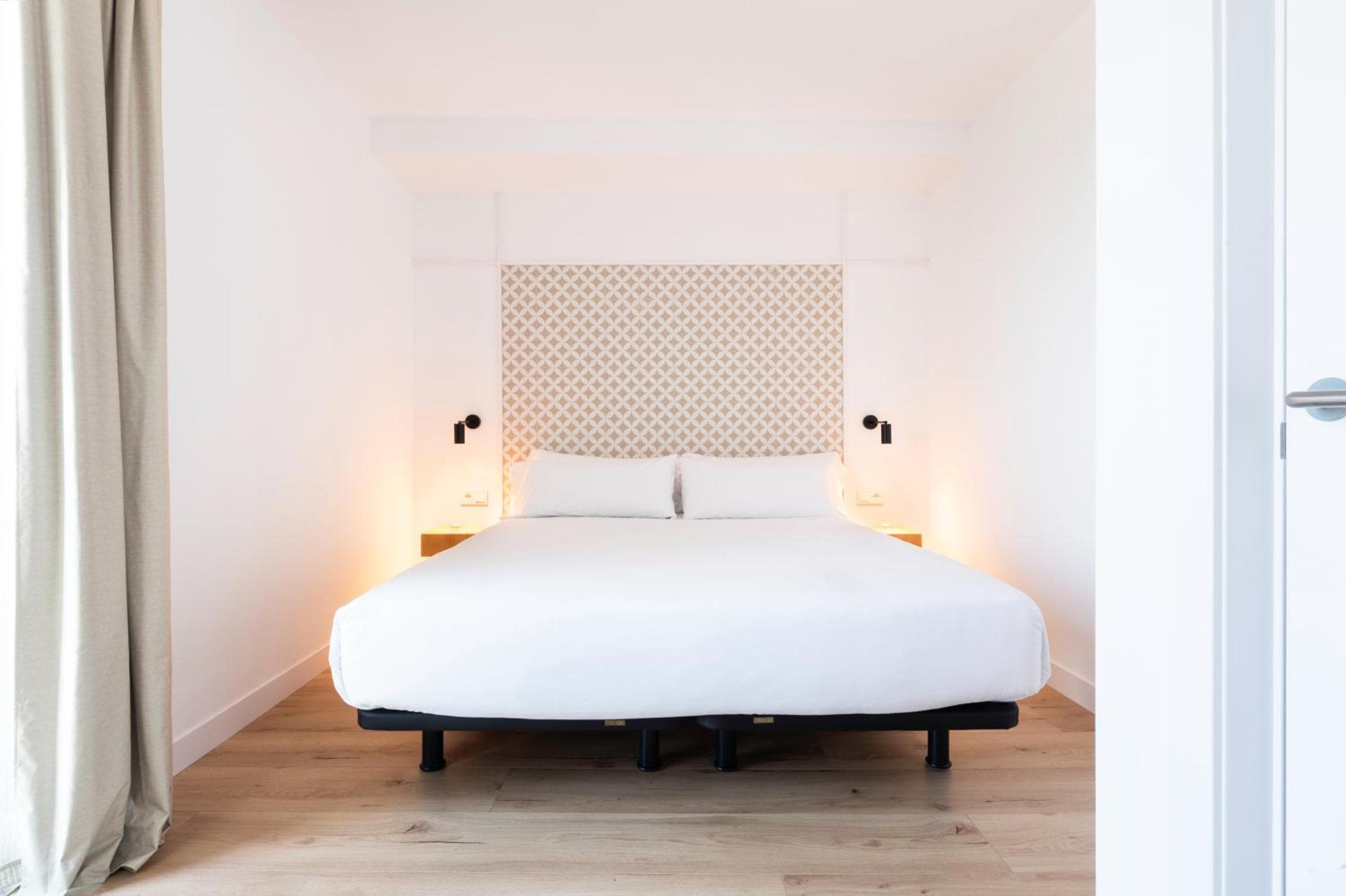 Port Plaza Apartments