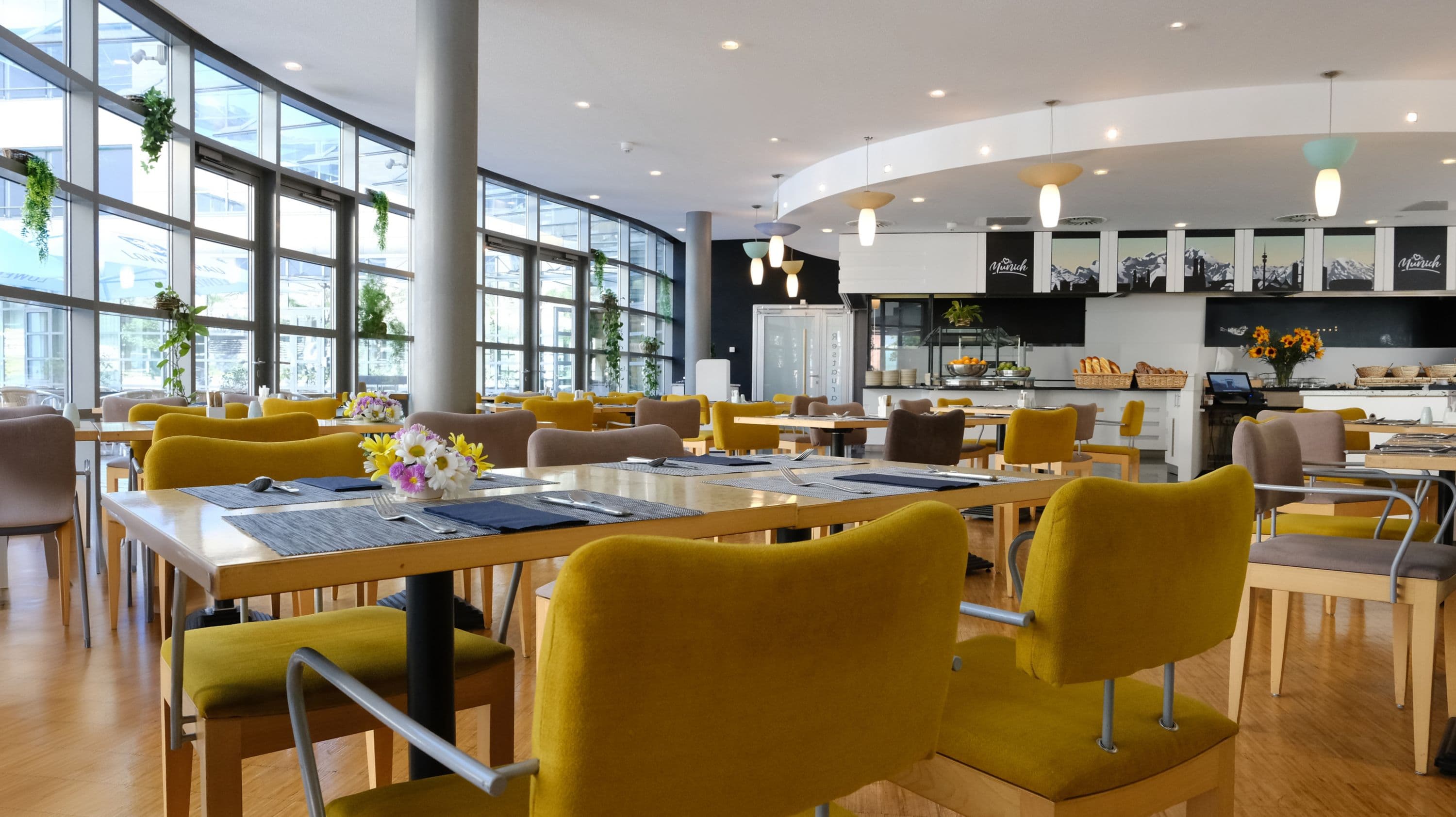 FOUR Munich Neue Messe