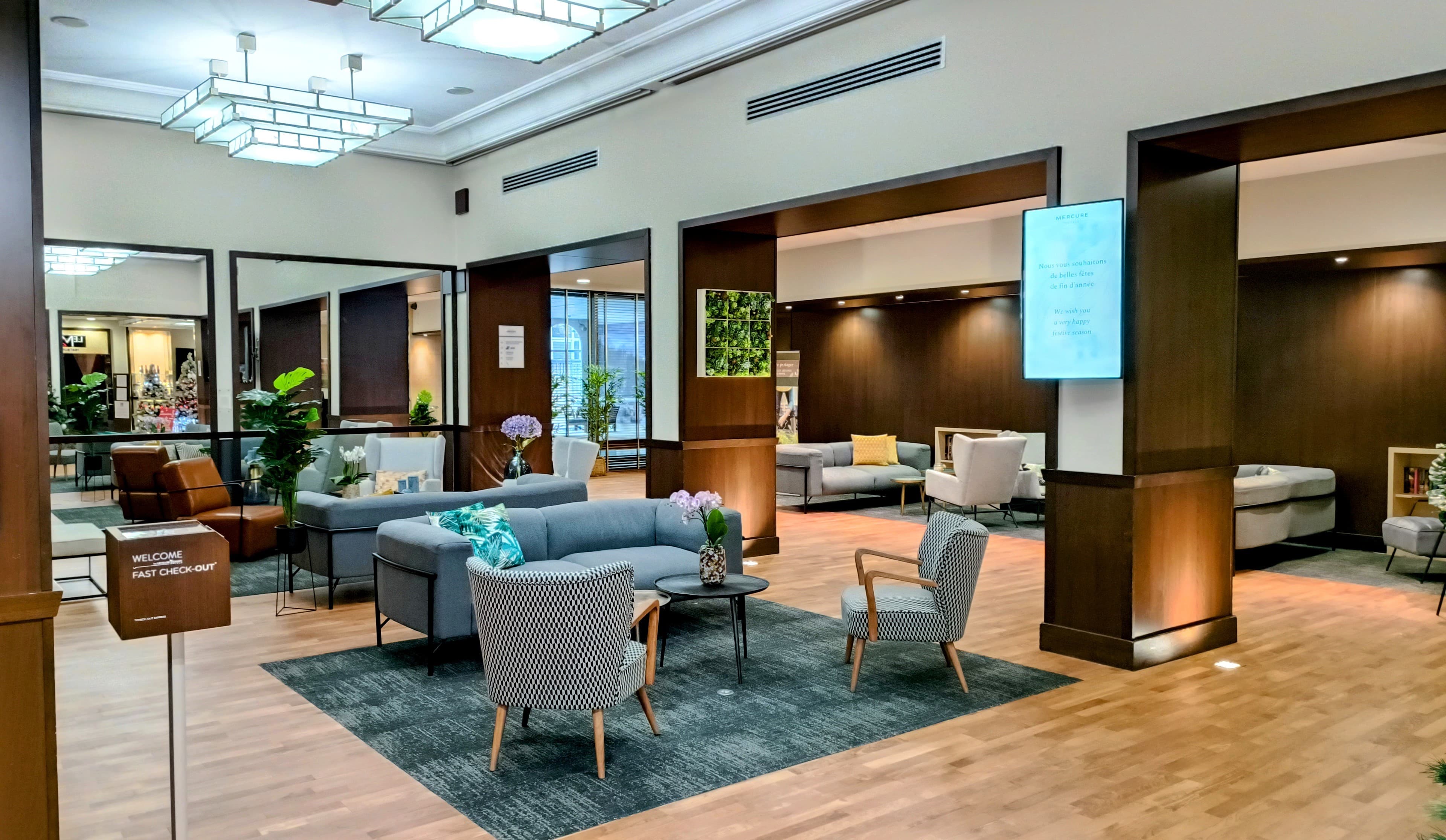 Mercure Paris Velizy Hotel