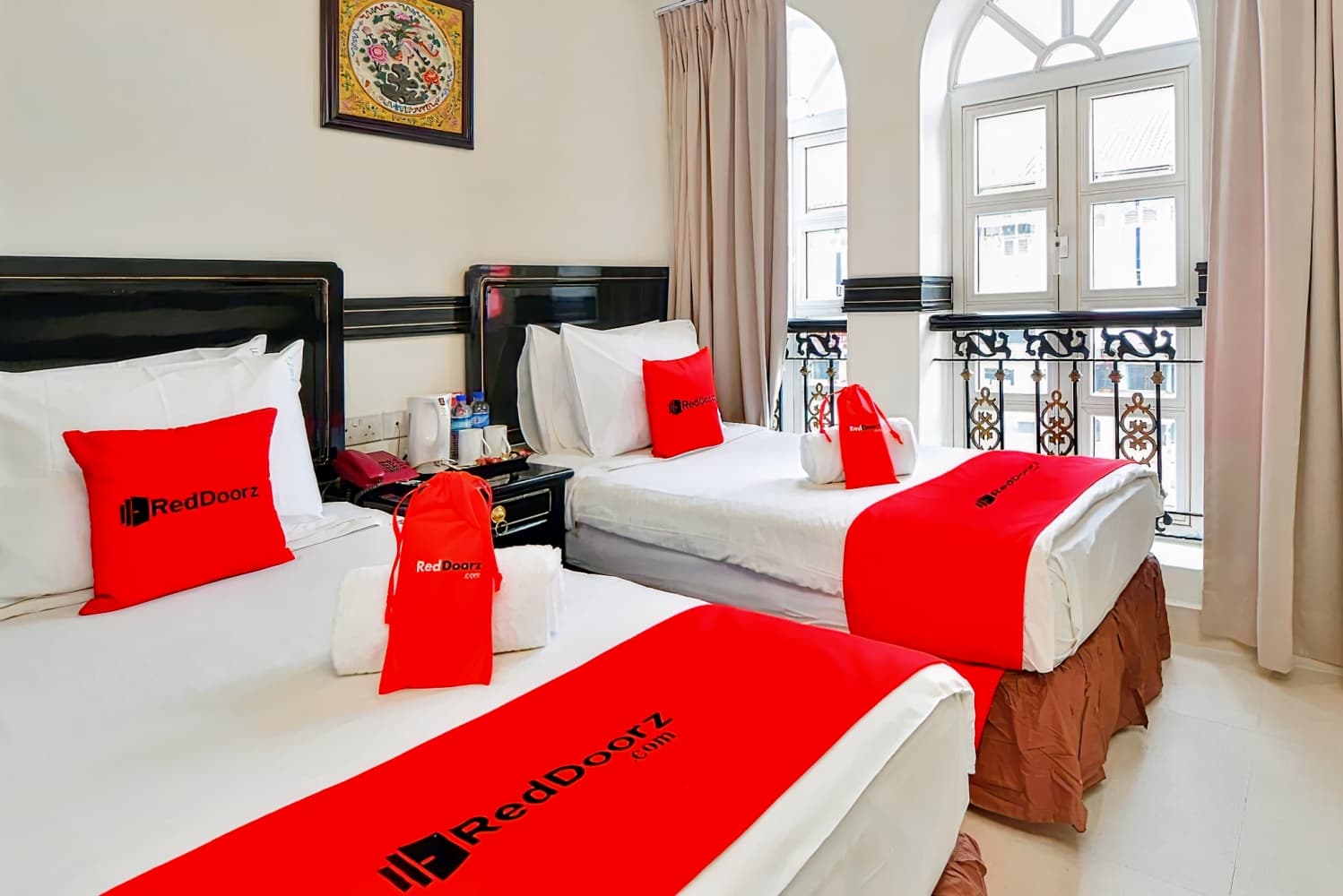 RedDoorz near Marine Parade Central