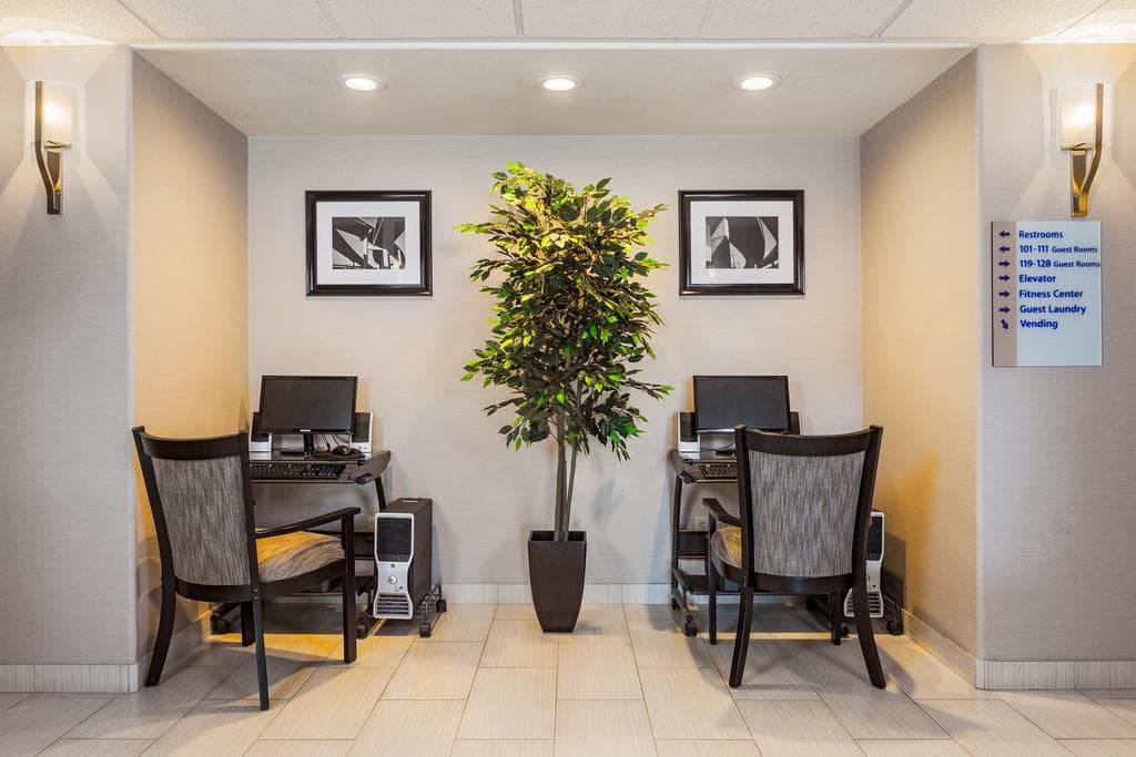 Holiday Inn Express Lancaster