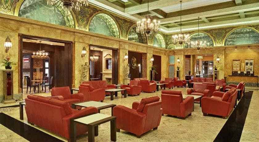 Congress Plaza Hotel