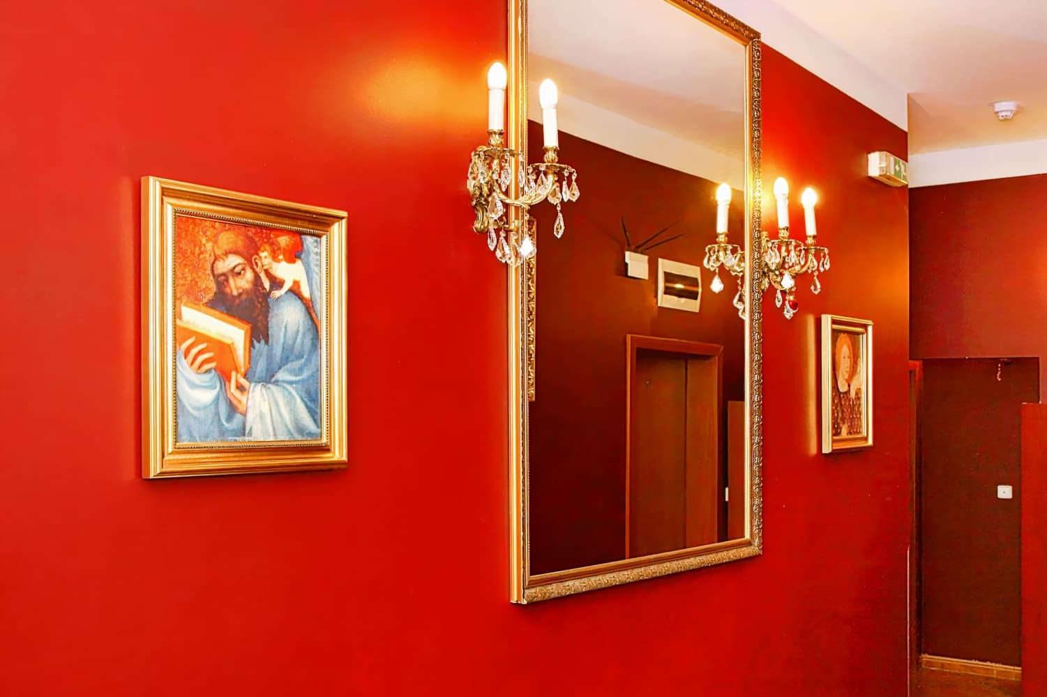 King Charles Boutique Hotel