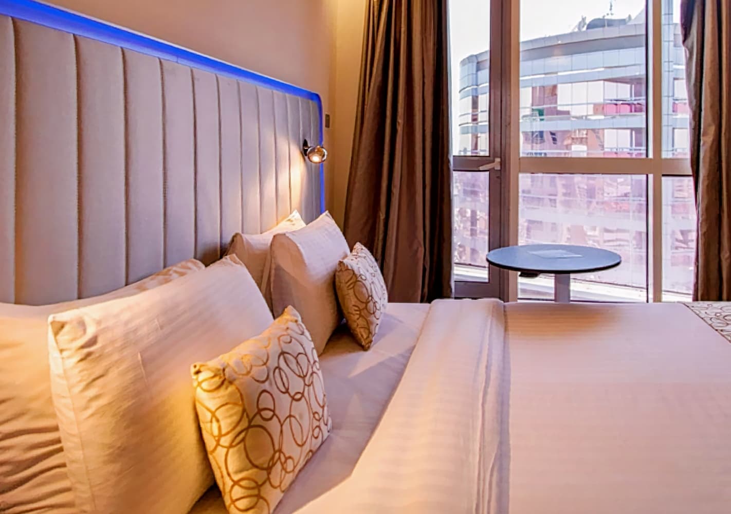 Pearl Park Deluxe Hotel Apartments