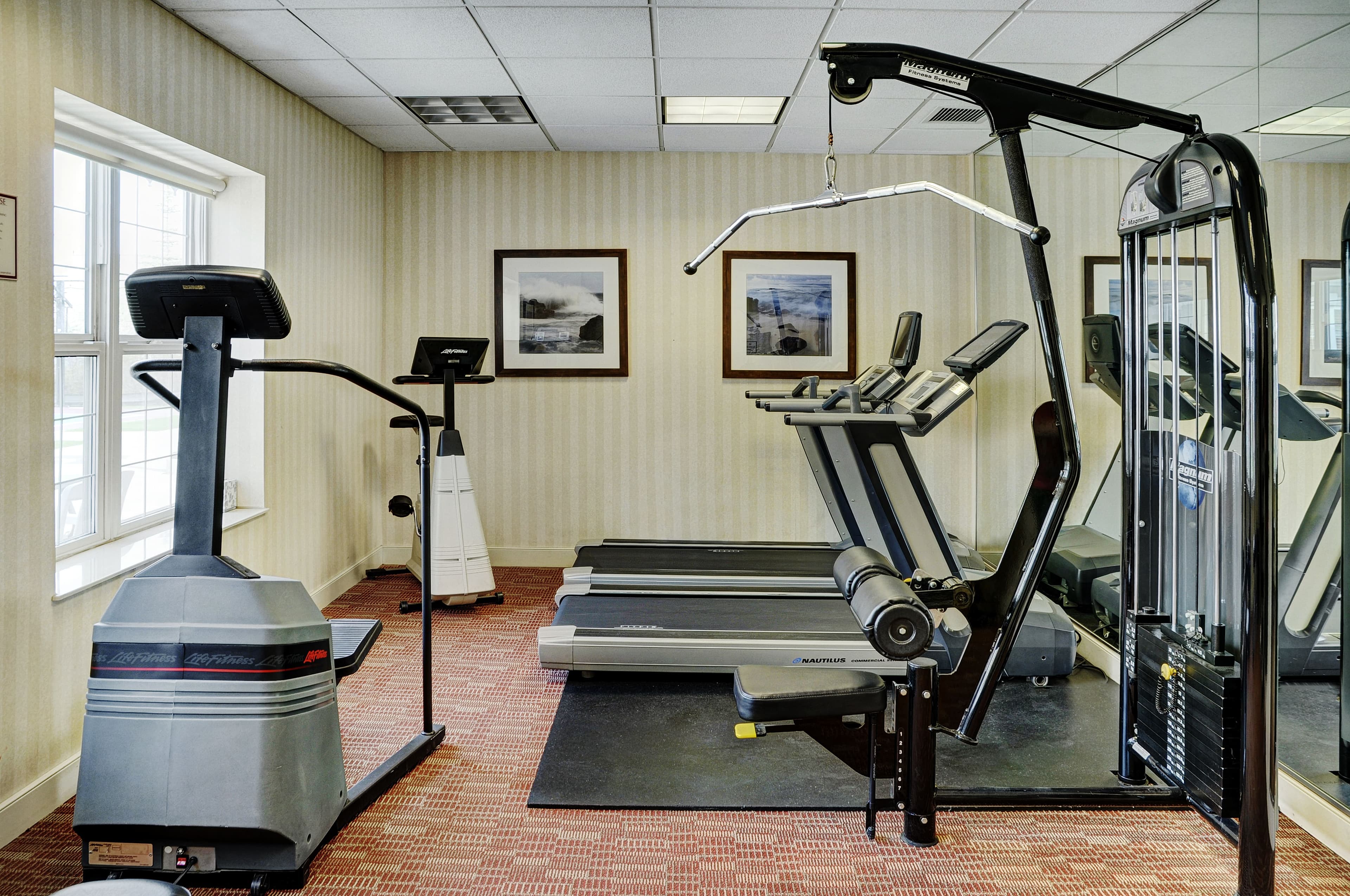 Lakeview Signature Inn Calgary Airport