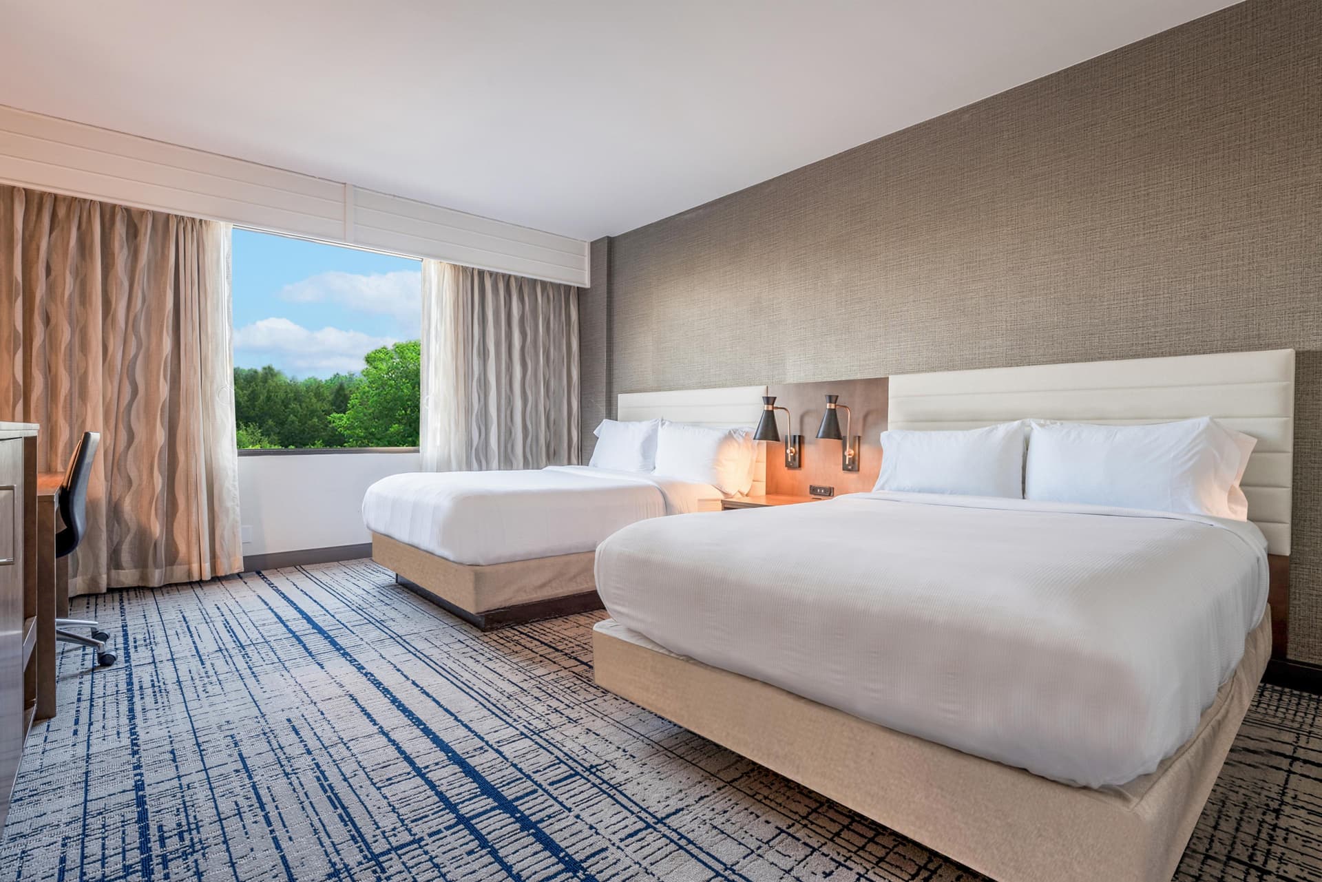 DoubleTree by Hilton South Charlotte Tyvola