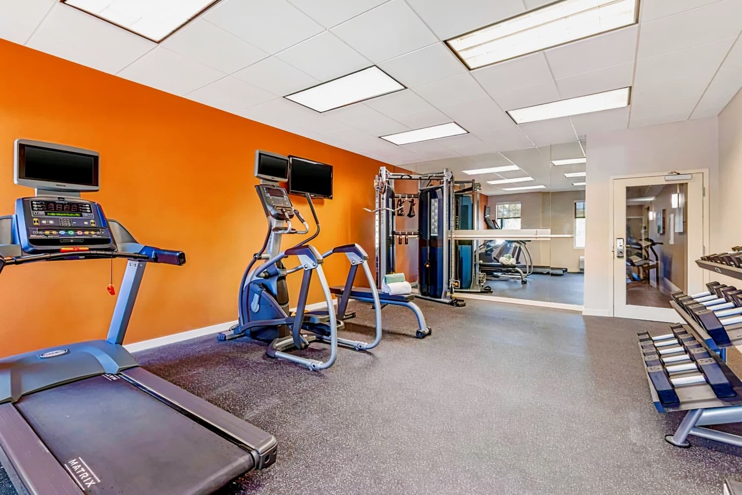 Comfort Inn & Suites Near Ontario Airport