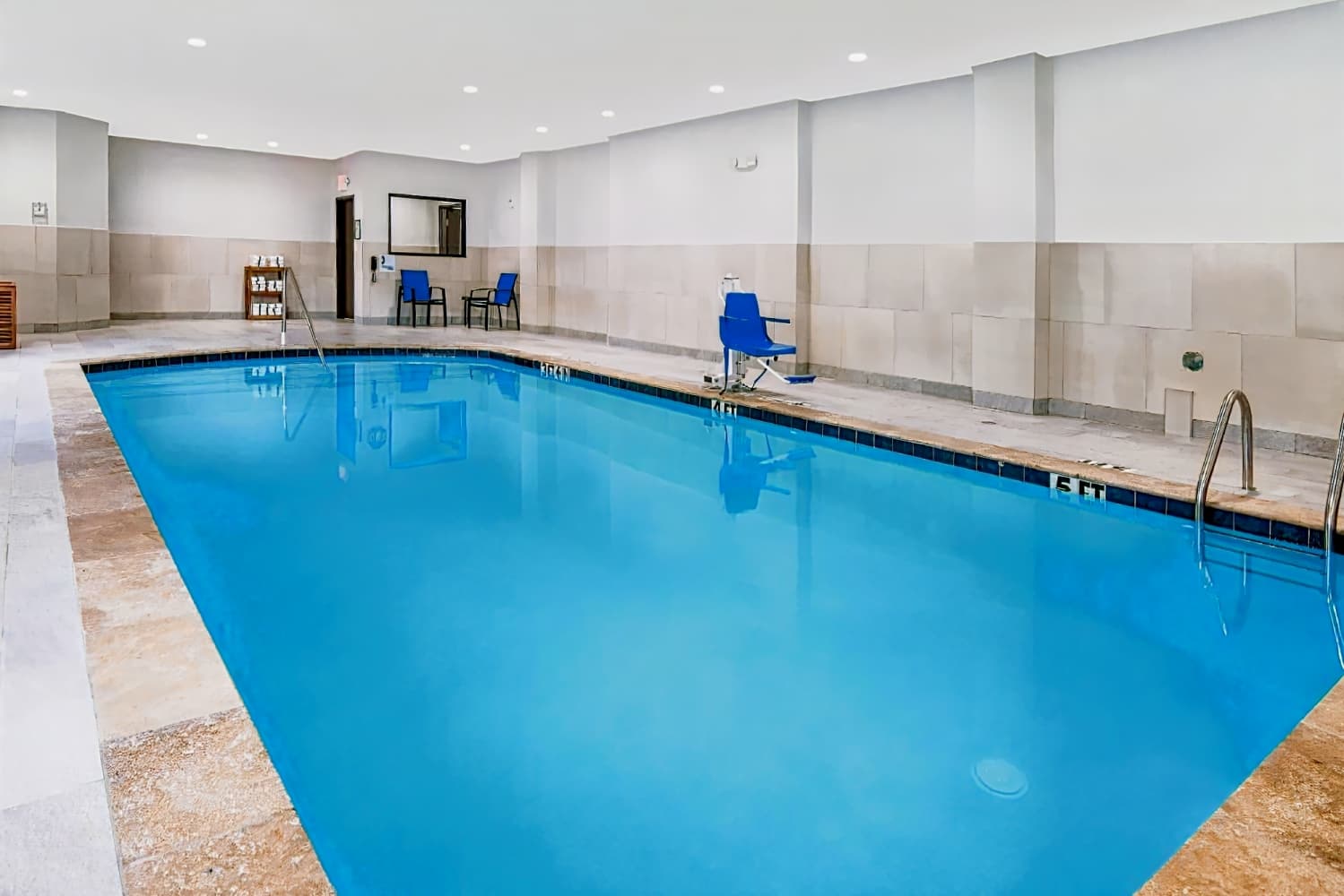 Holiday Inn Express & Suites Houston North IAH Area