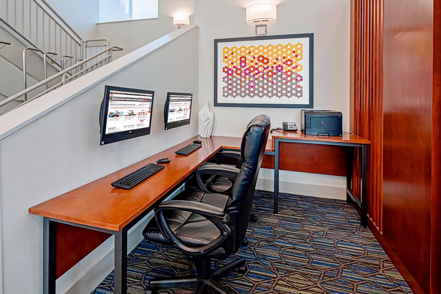 Holiday Inn Express & Suites Seattle-Sea-Tac Airport