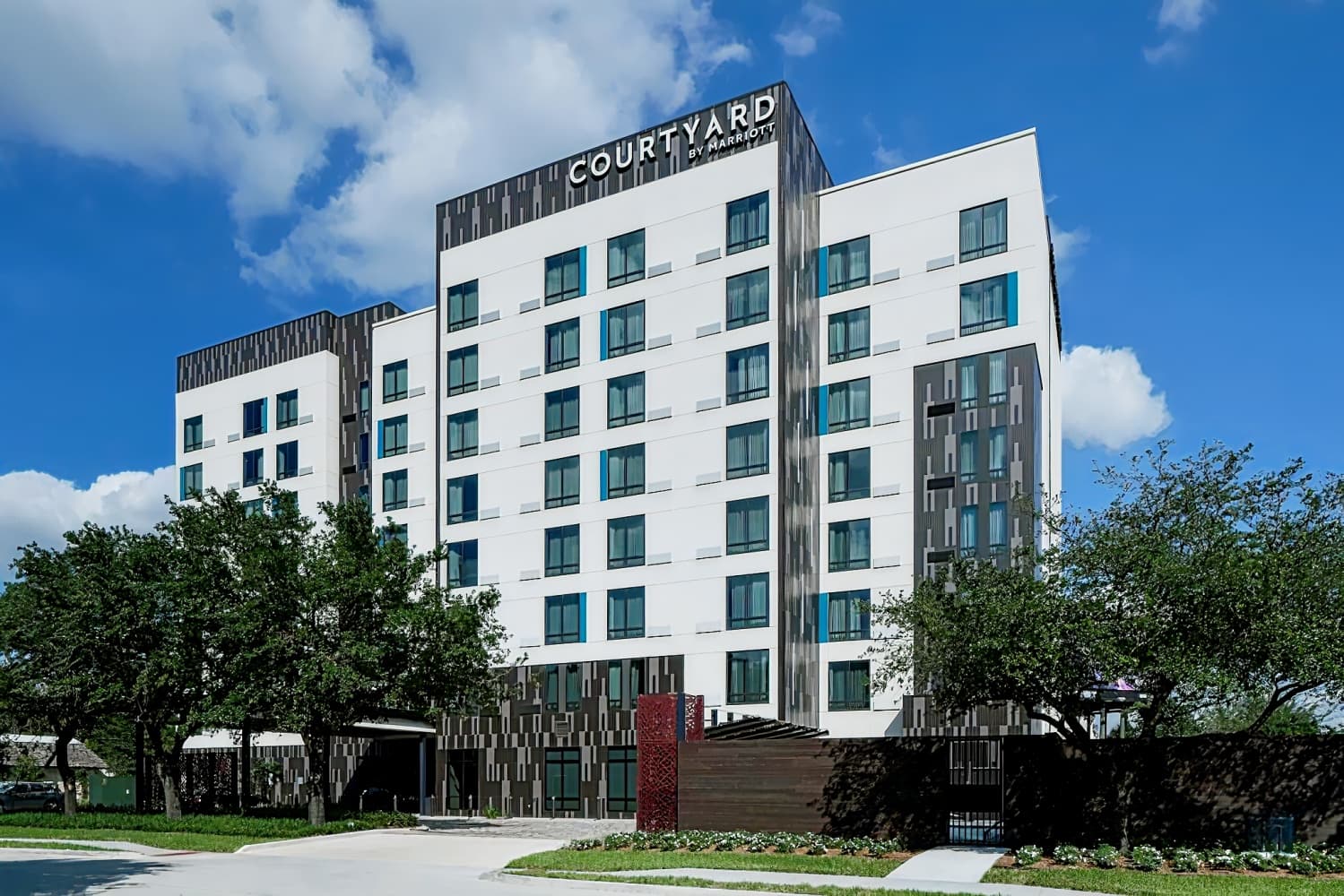 Courtyard by Marriott Houston Heights/I-10