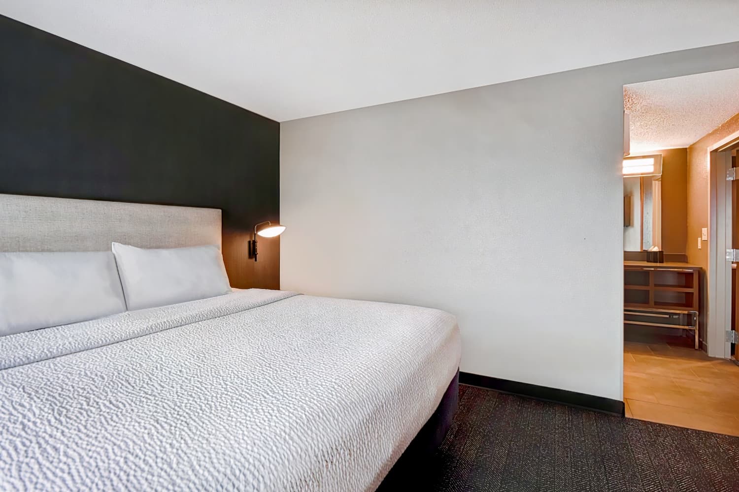 Courtyard by Marriott Cincinnati Airport