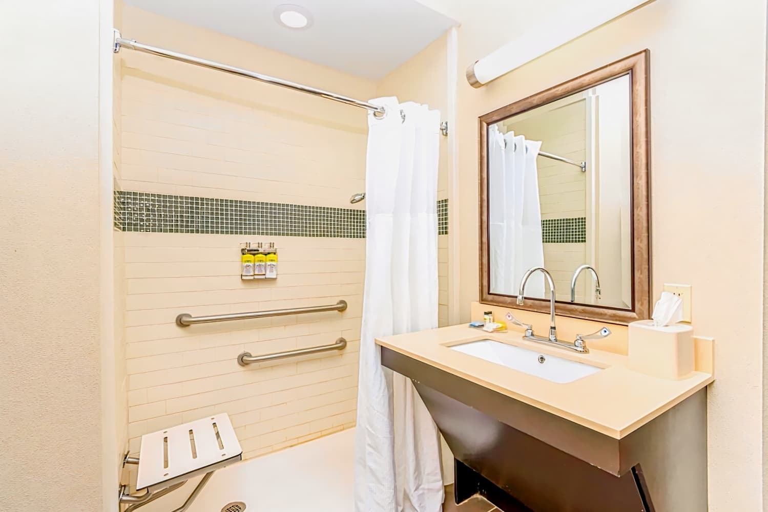 Staybridge Suites Houston - IAH Airport