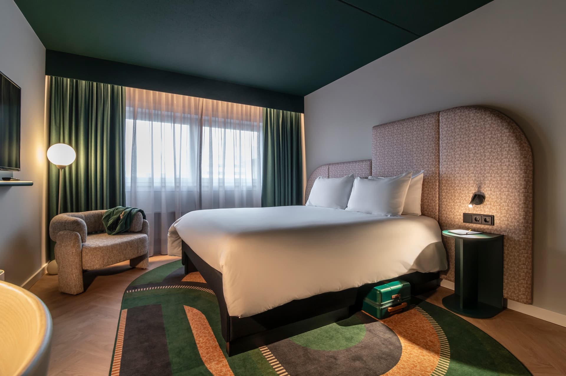 TRIBE Hotel The Hague Centraal