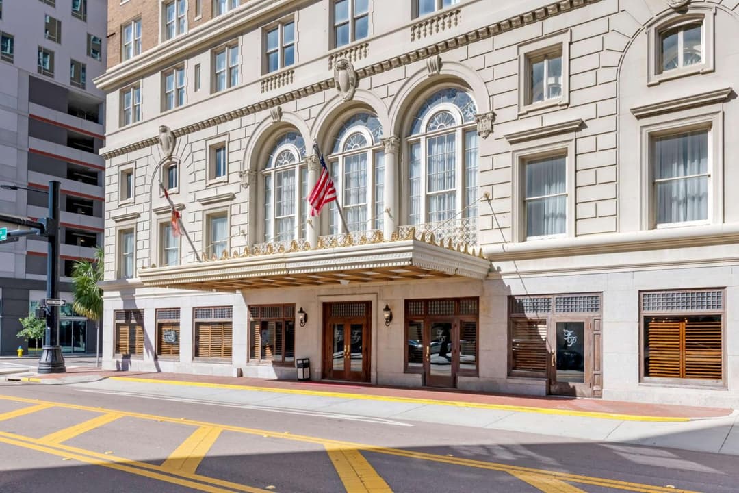 Hotel Flor Tampa Downtown, Tapestry Collection by Hilton