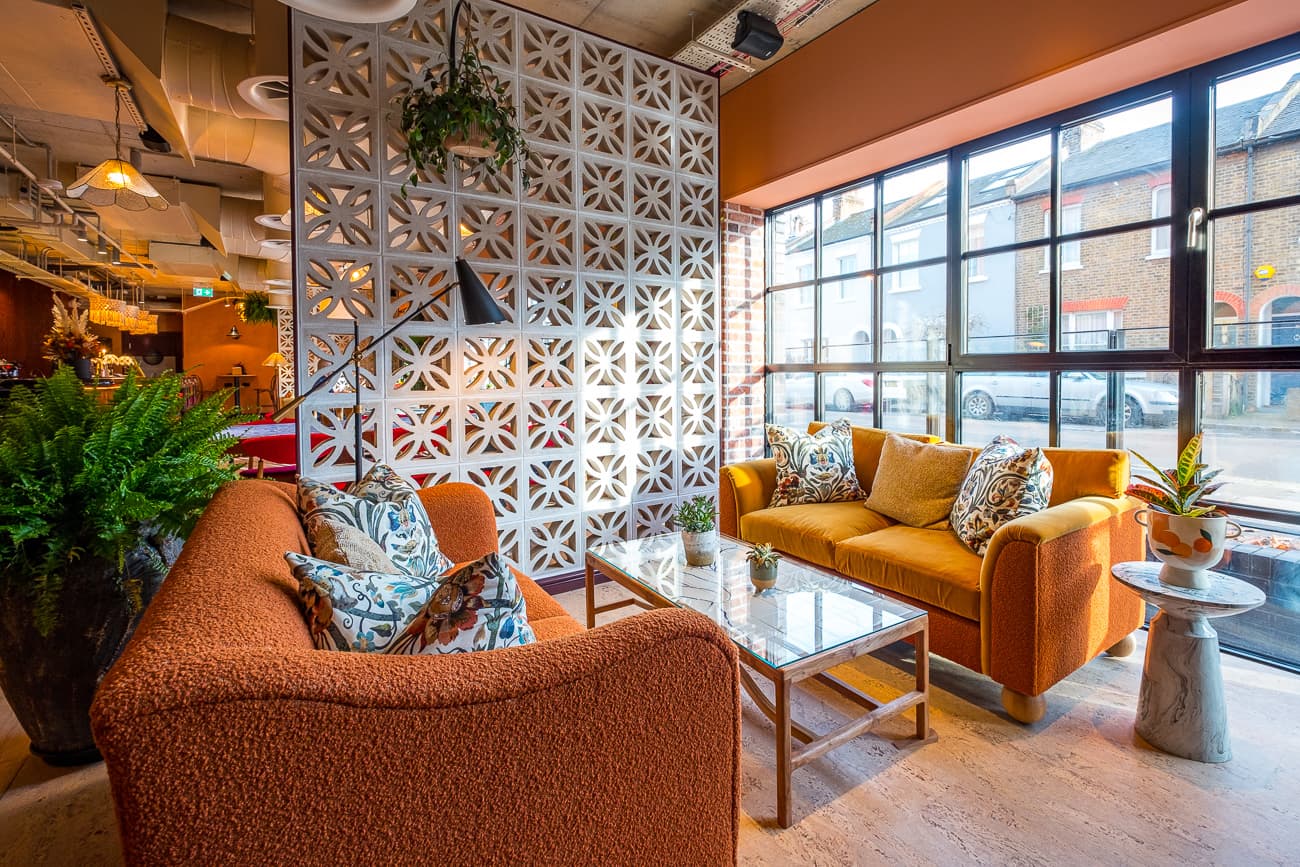 room2 Chiswick Hometel