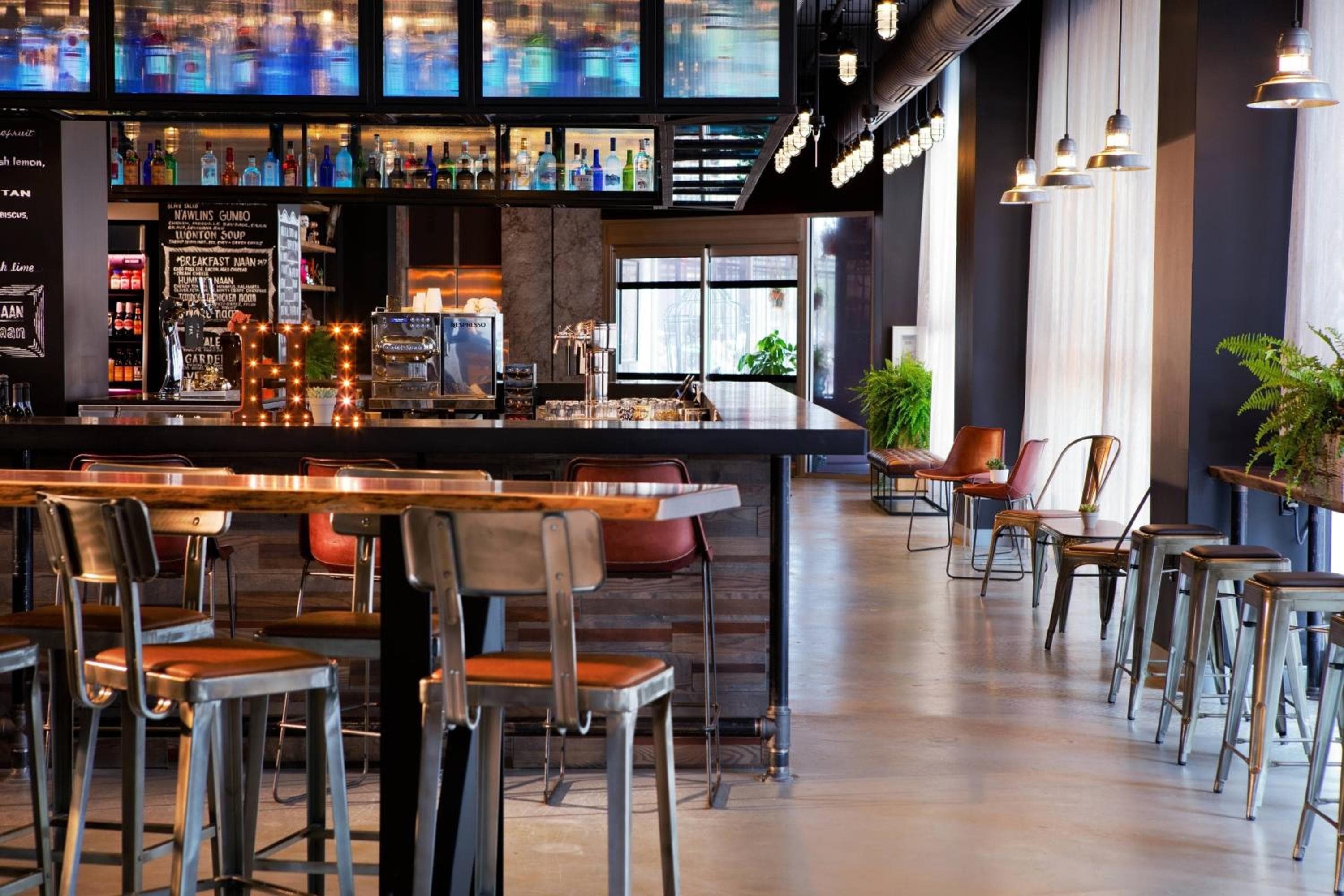 Moxy New Orleans French Quarter