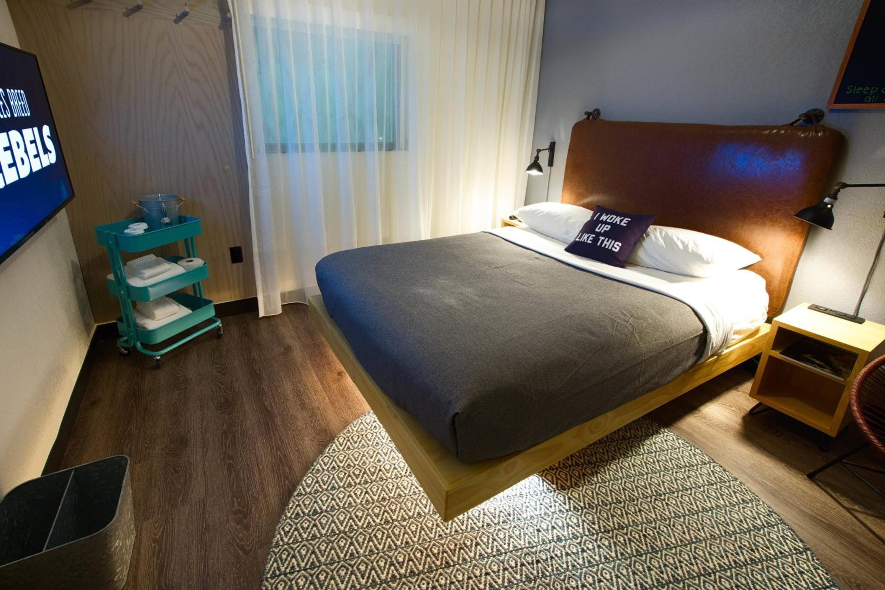 Moxy New Orleans French Quarter