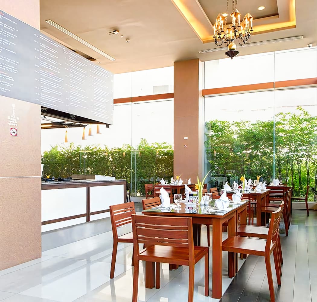 Grand Howard Hotel Bangkok