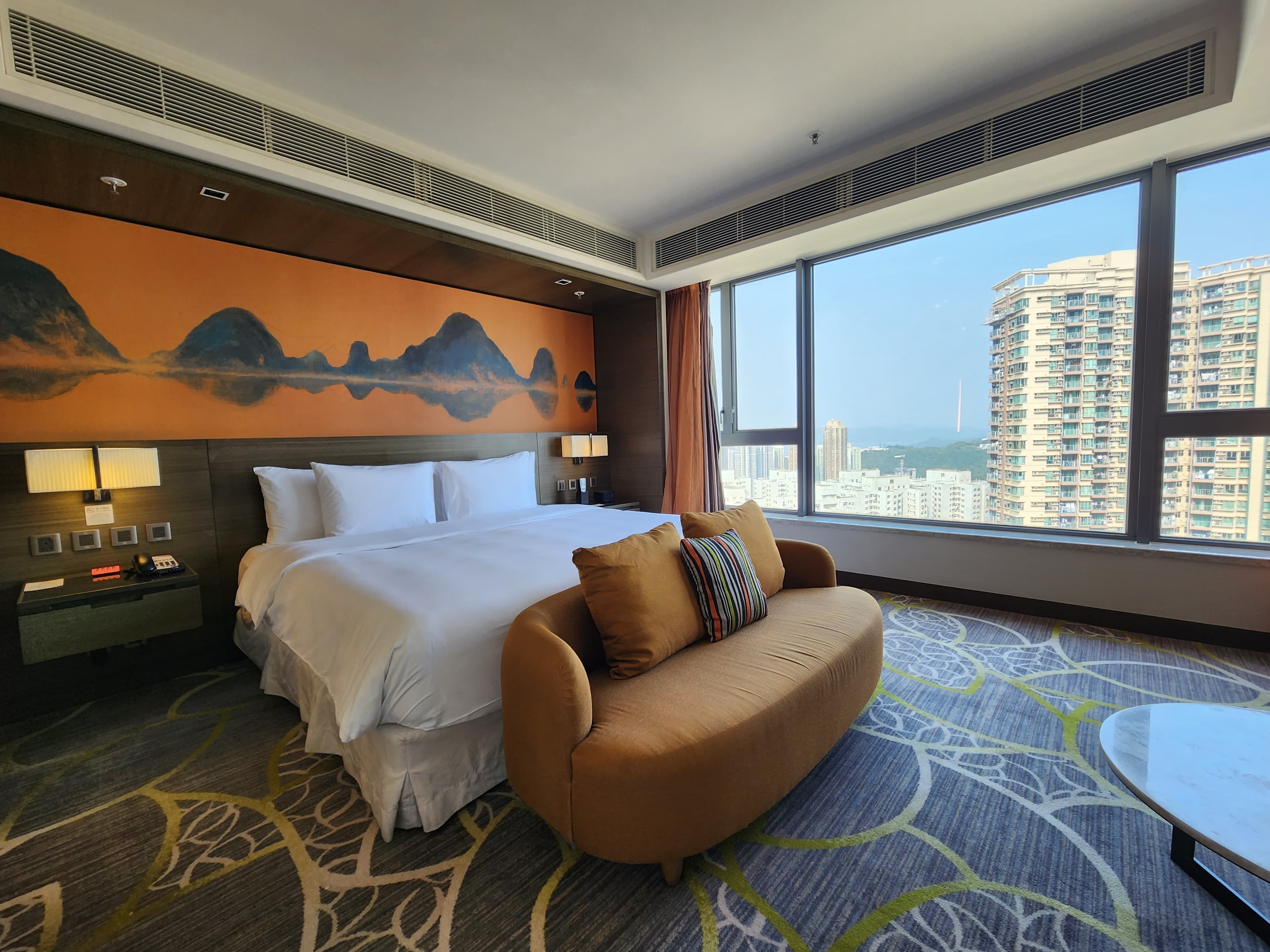 The Royal Garden Kowloon East (formerly: Royal Plaza Hong Kong Kowloon East, an IHG Hotel)