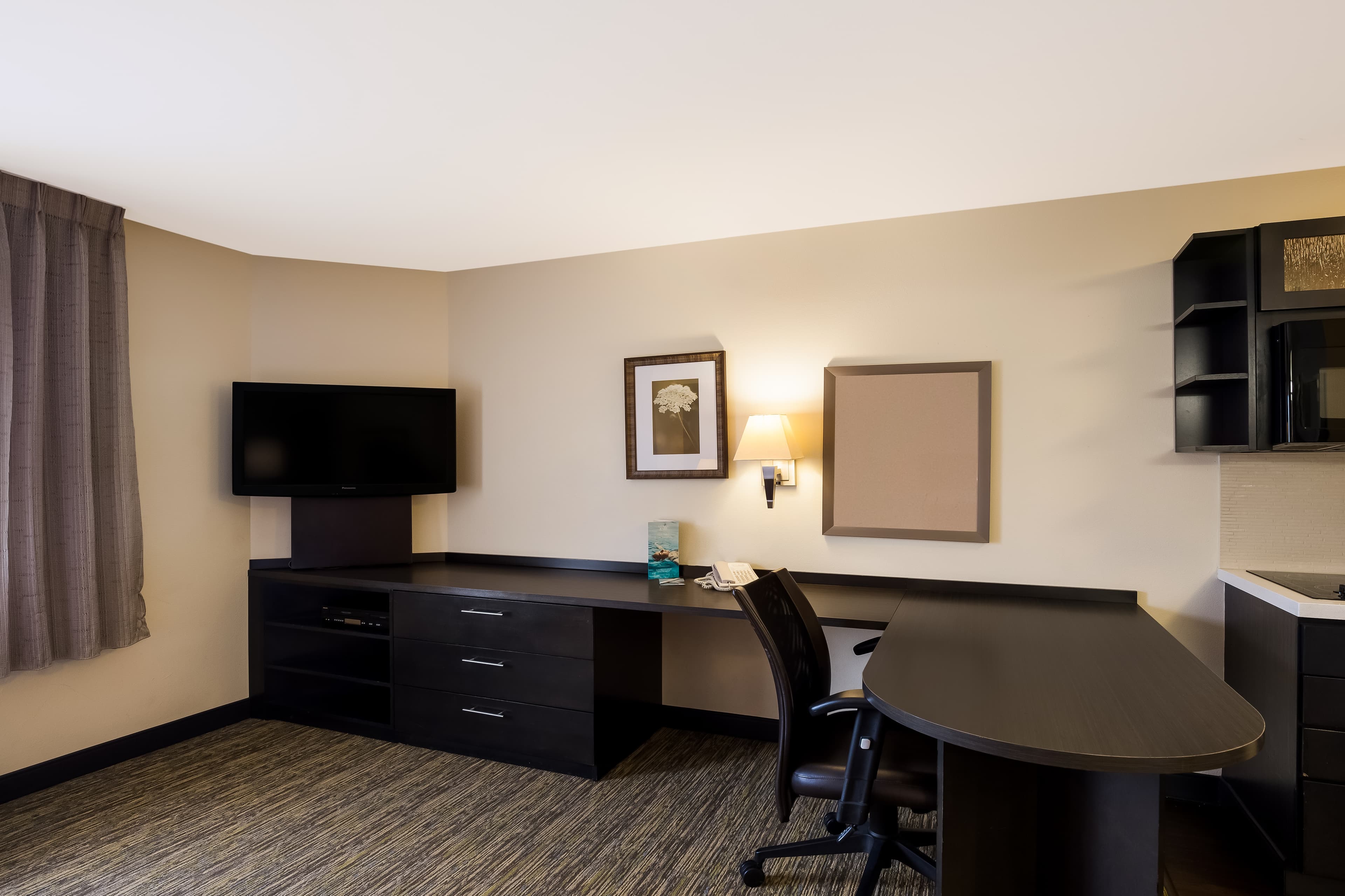 Sonesta Simply Suites St Louis Earth City