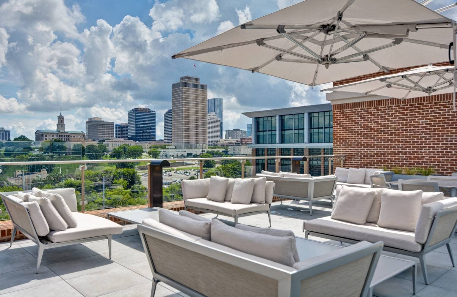 Hampton Inn & Suites Nashville Downtown Capitol View