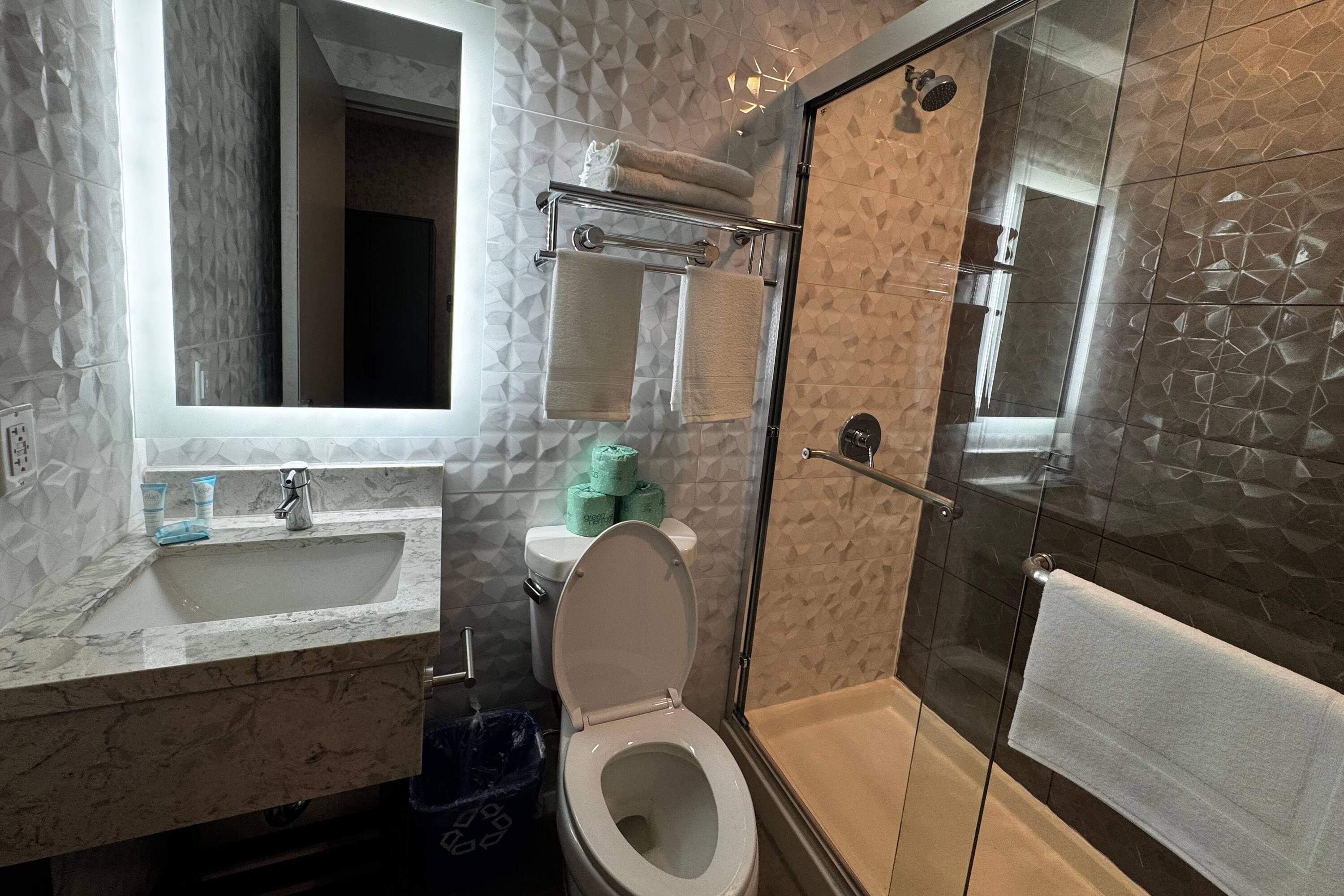 Super 8 by Wyndham Brooklyn Fulton Street Broadway Junction