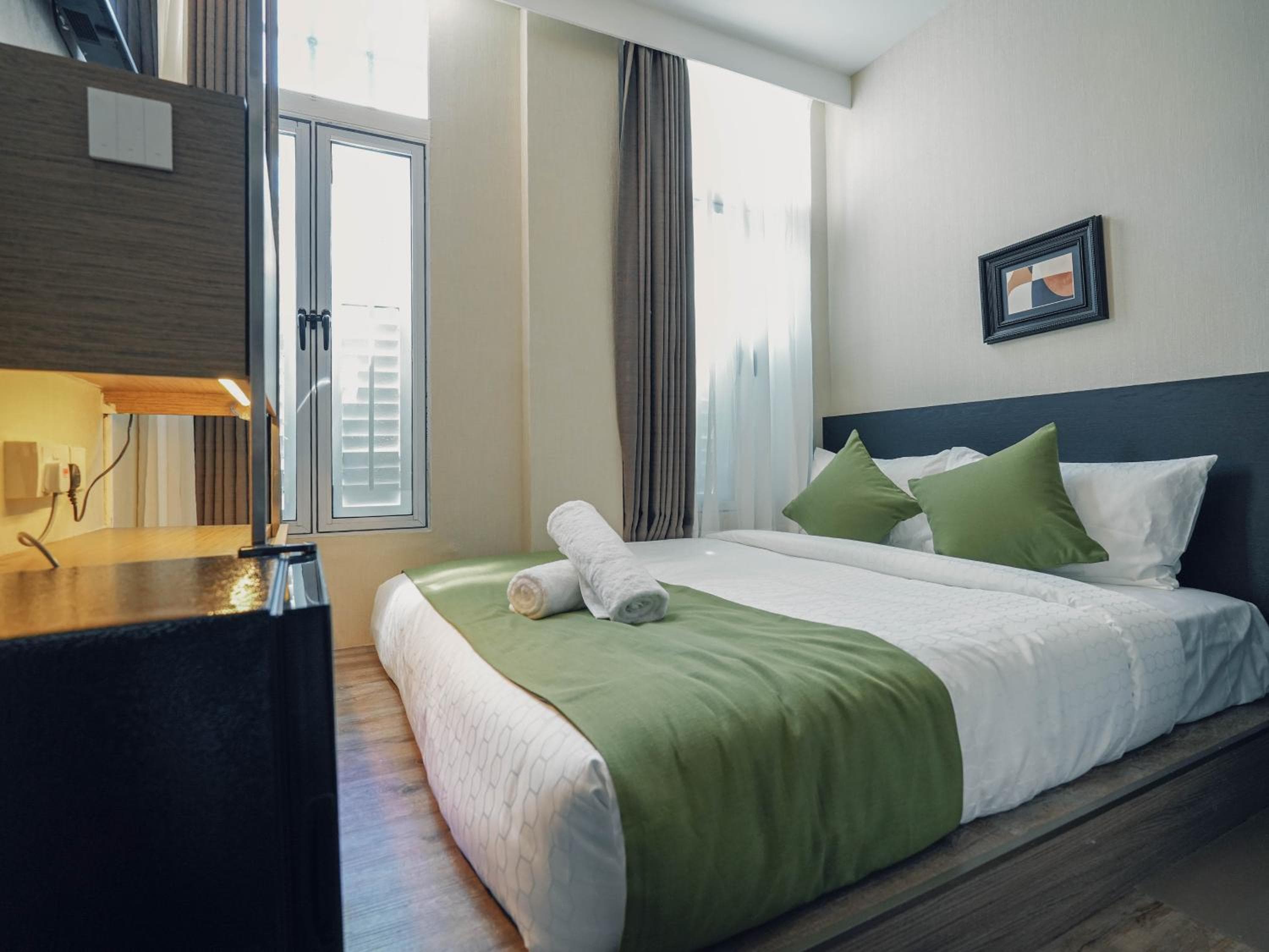 A Hotel Chinatown, Newly Renovated