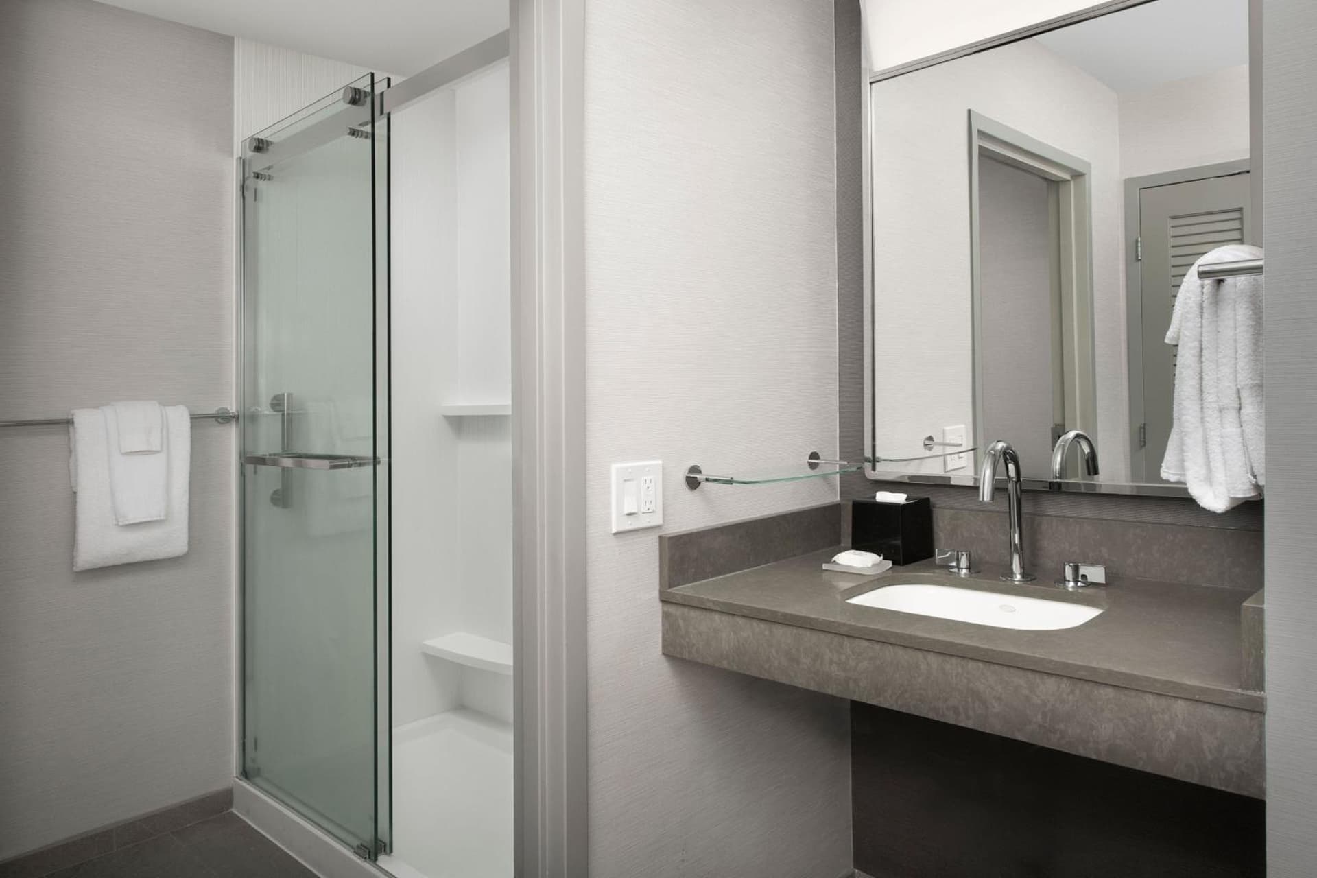 Courtyard by Marriott Savannah Downtown - Historic District
