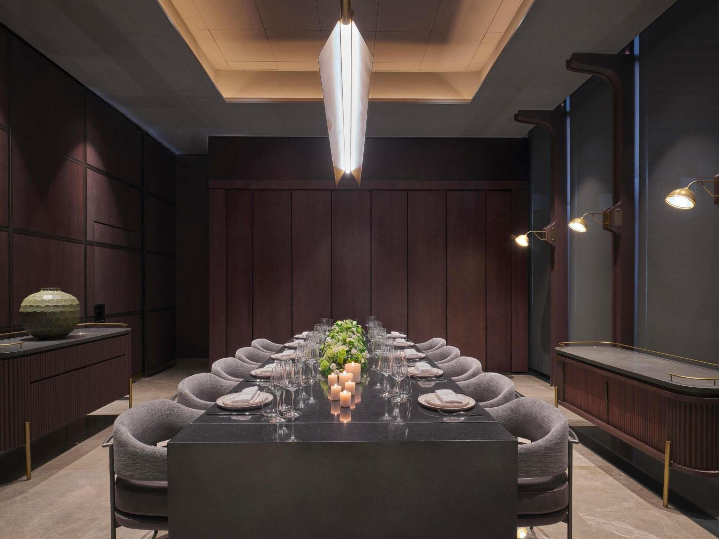 Pullman Singapore Hill Street