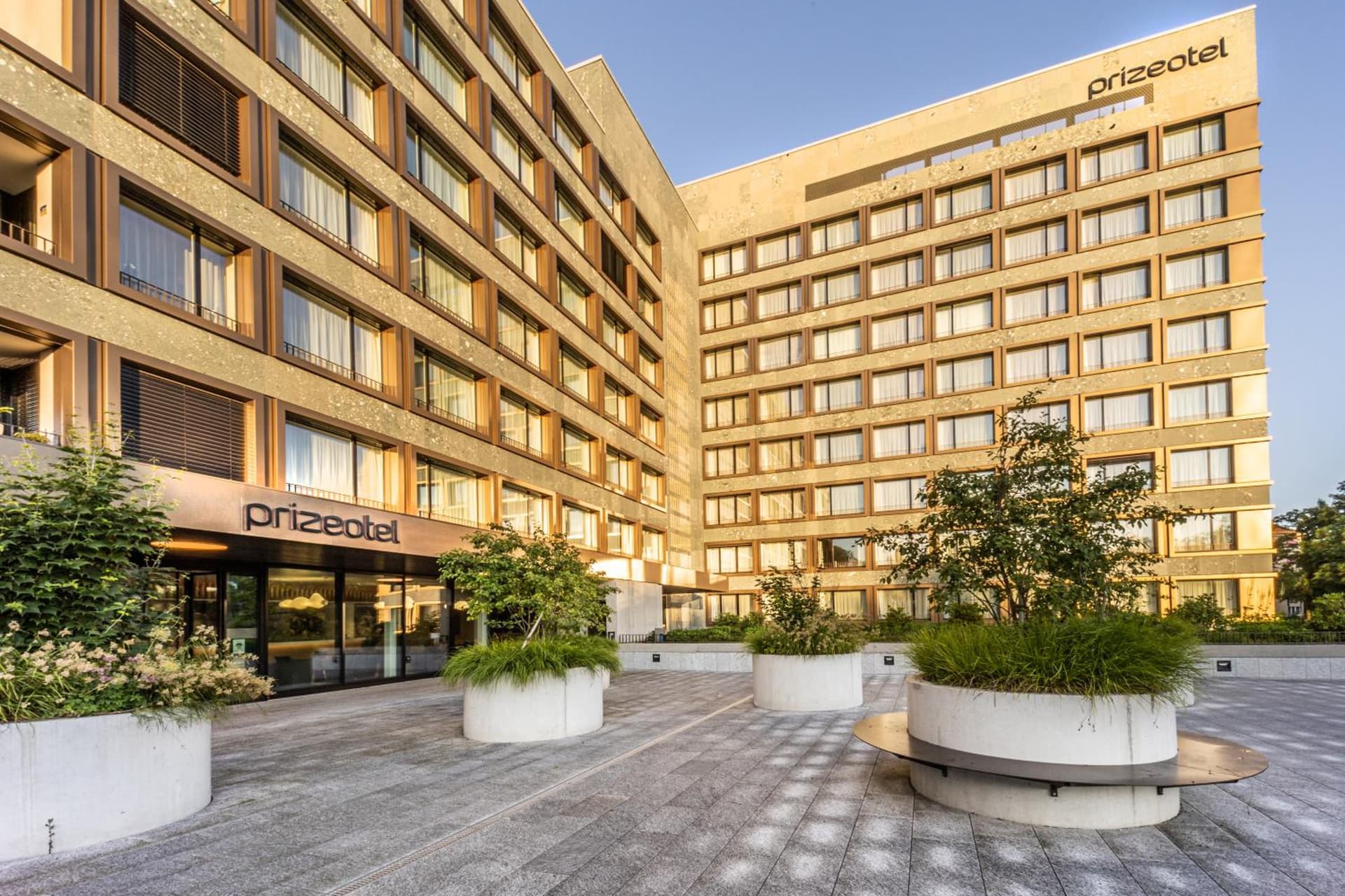 Prize by Radisson, Bern City