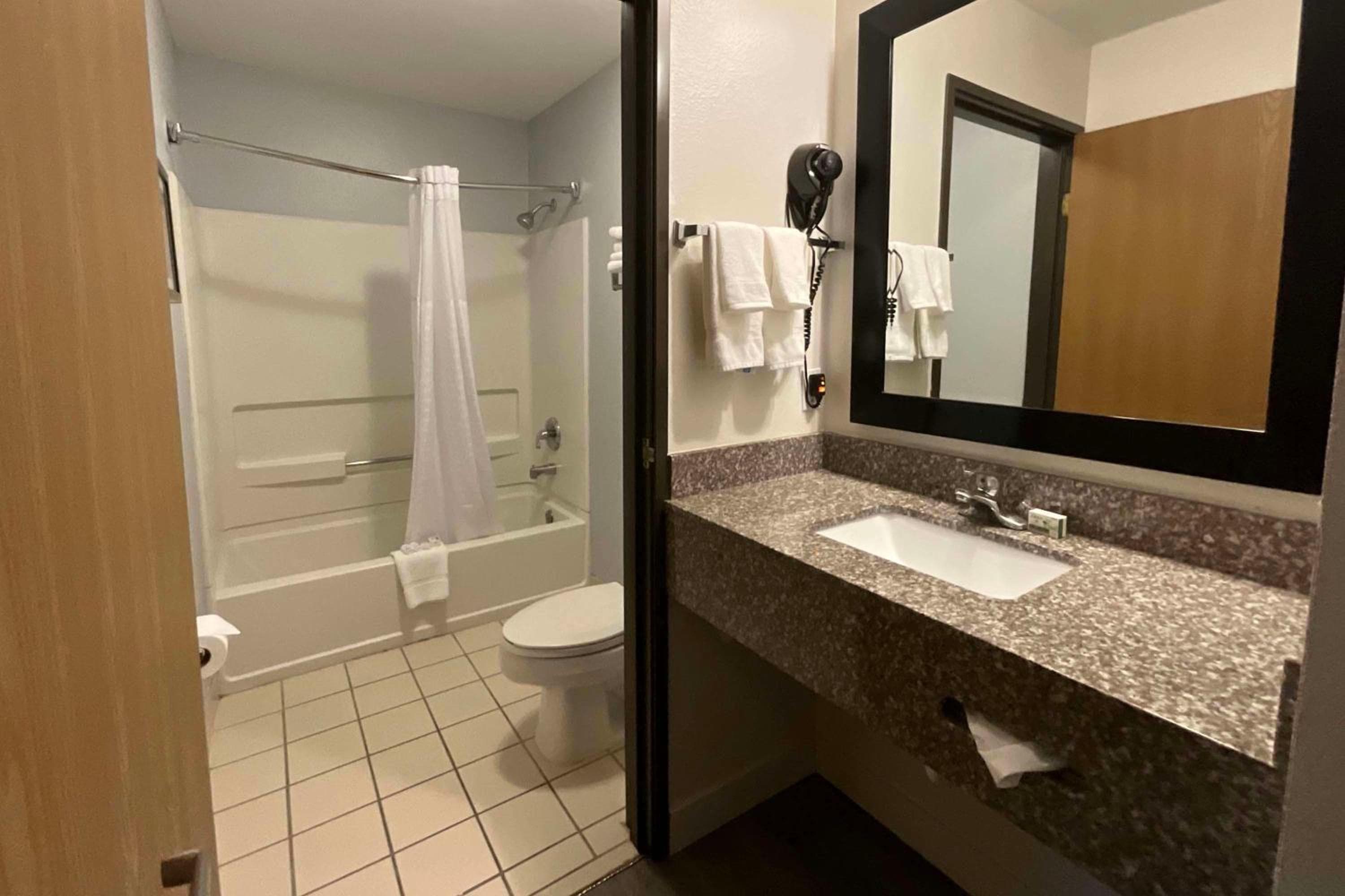 Baymont by Wyndham Kent/Seattle