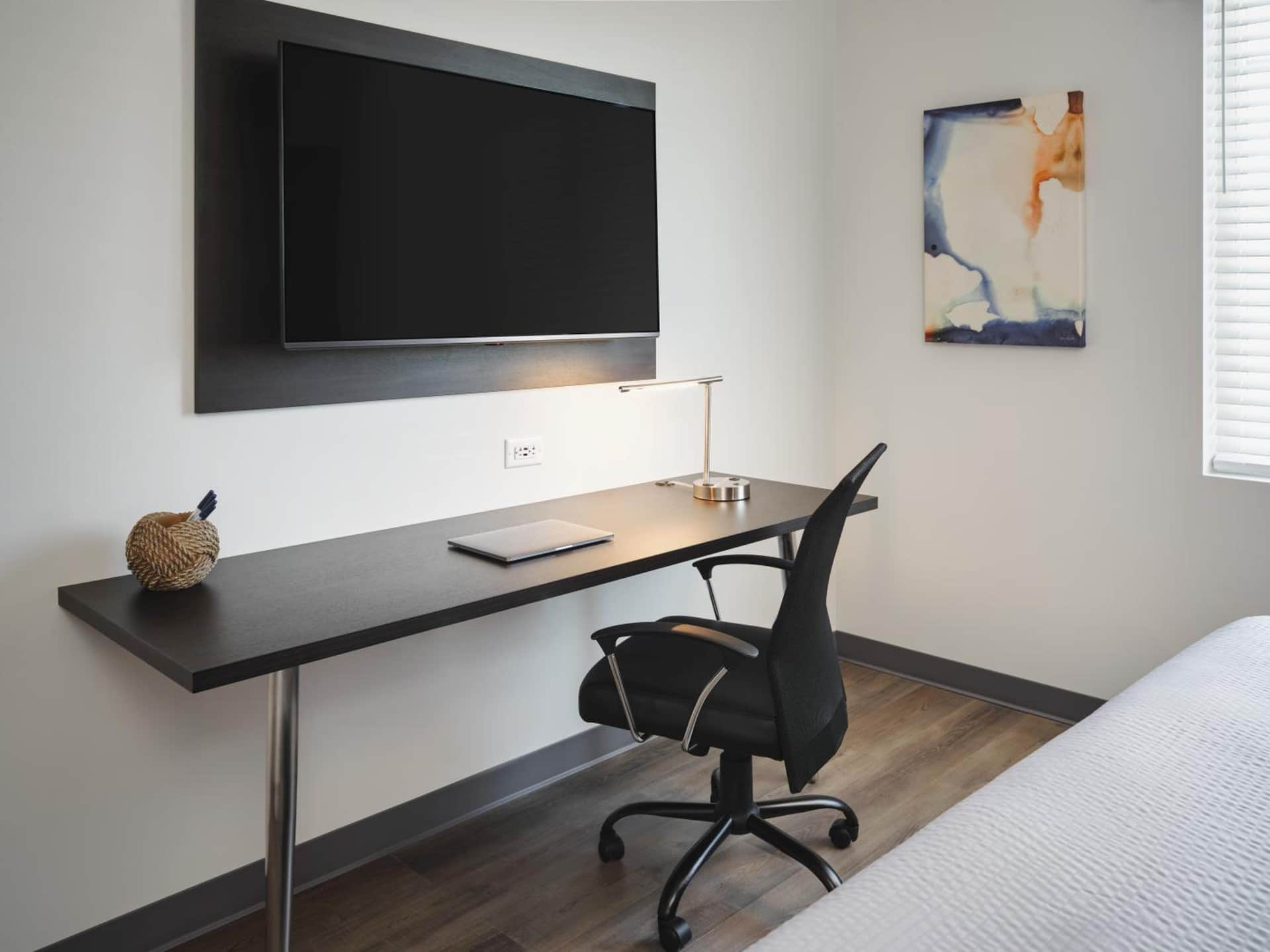 stayAPT Suites Charlotte North