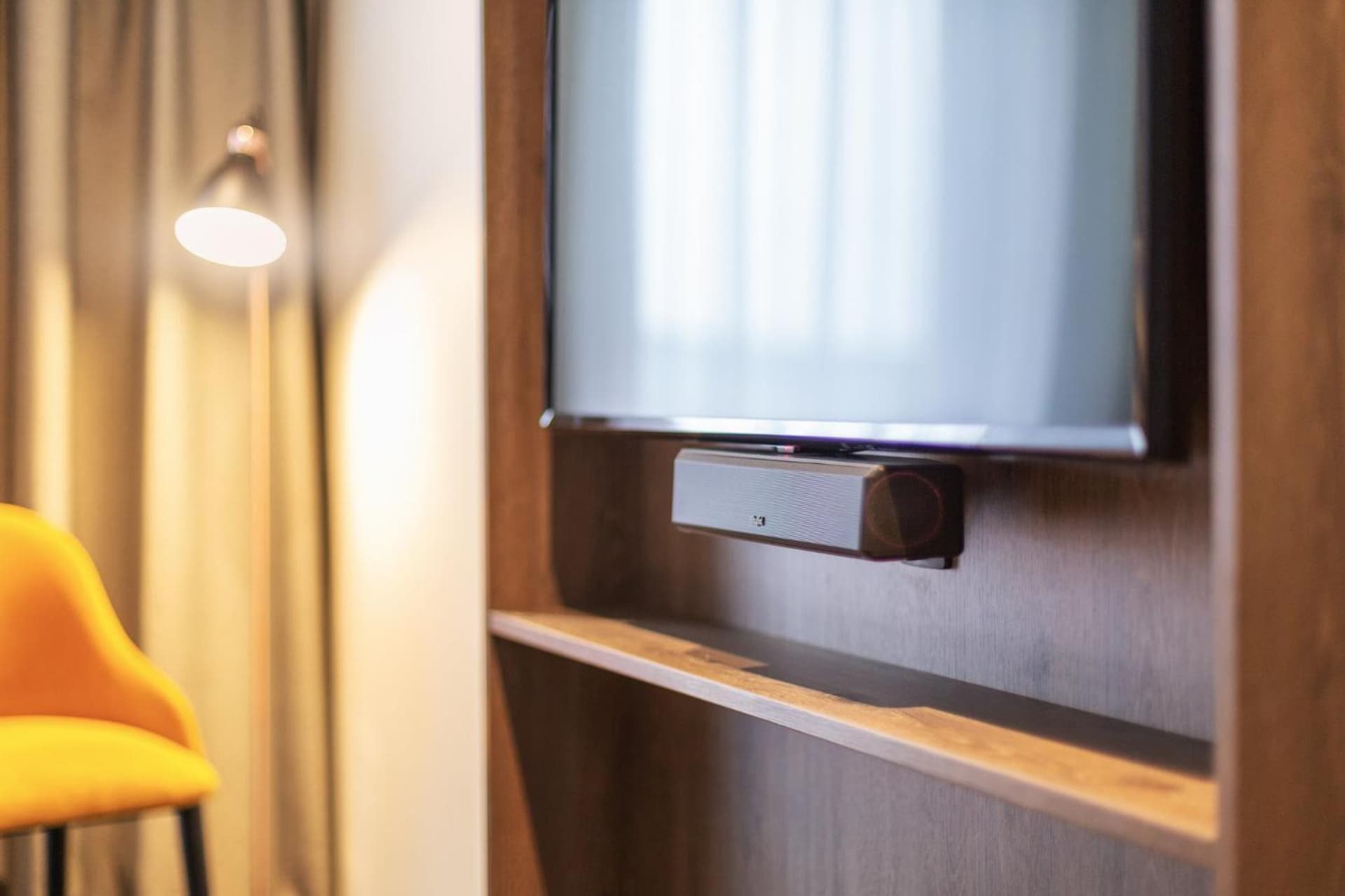 Holiday Inn - the niu, Loom Manchester North by IHG