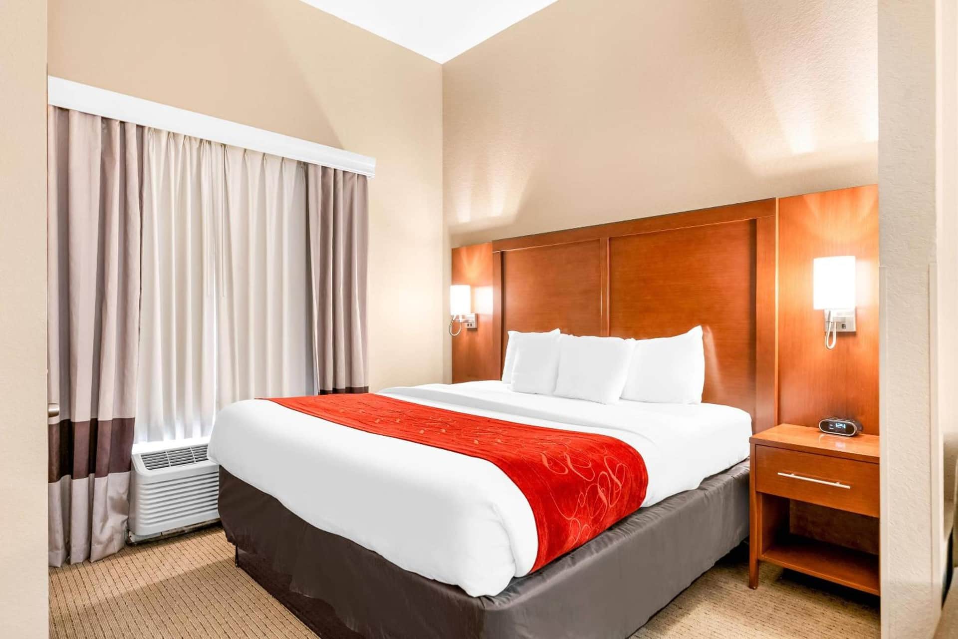 Comfort Suites Orlando Airport