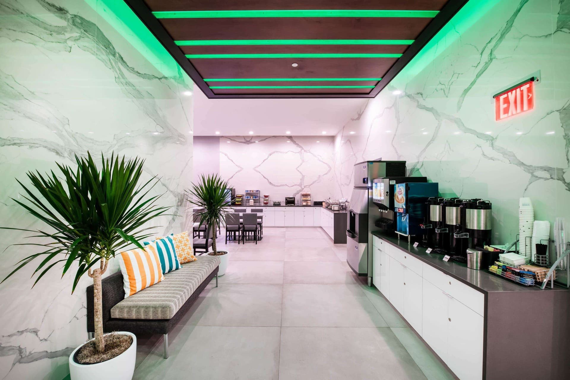 Wingate by Wyndham Long Island City