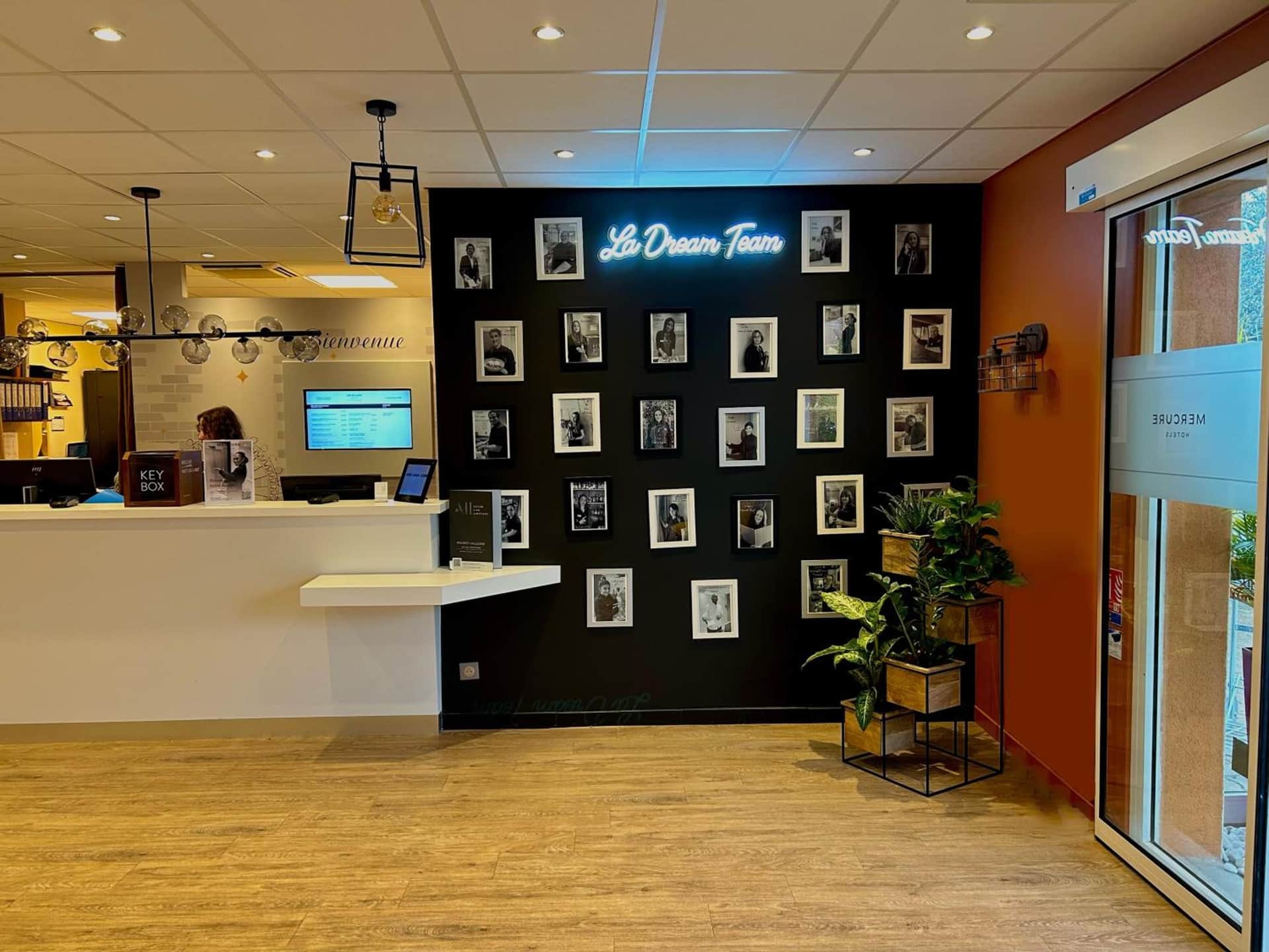 Mercure Lyon Est Chaponnay Hotel