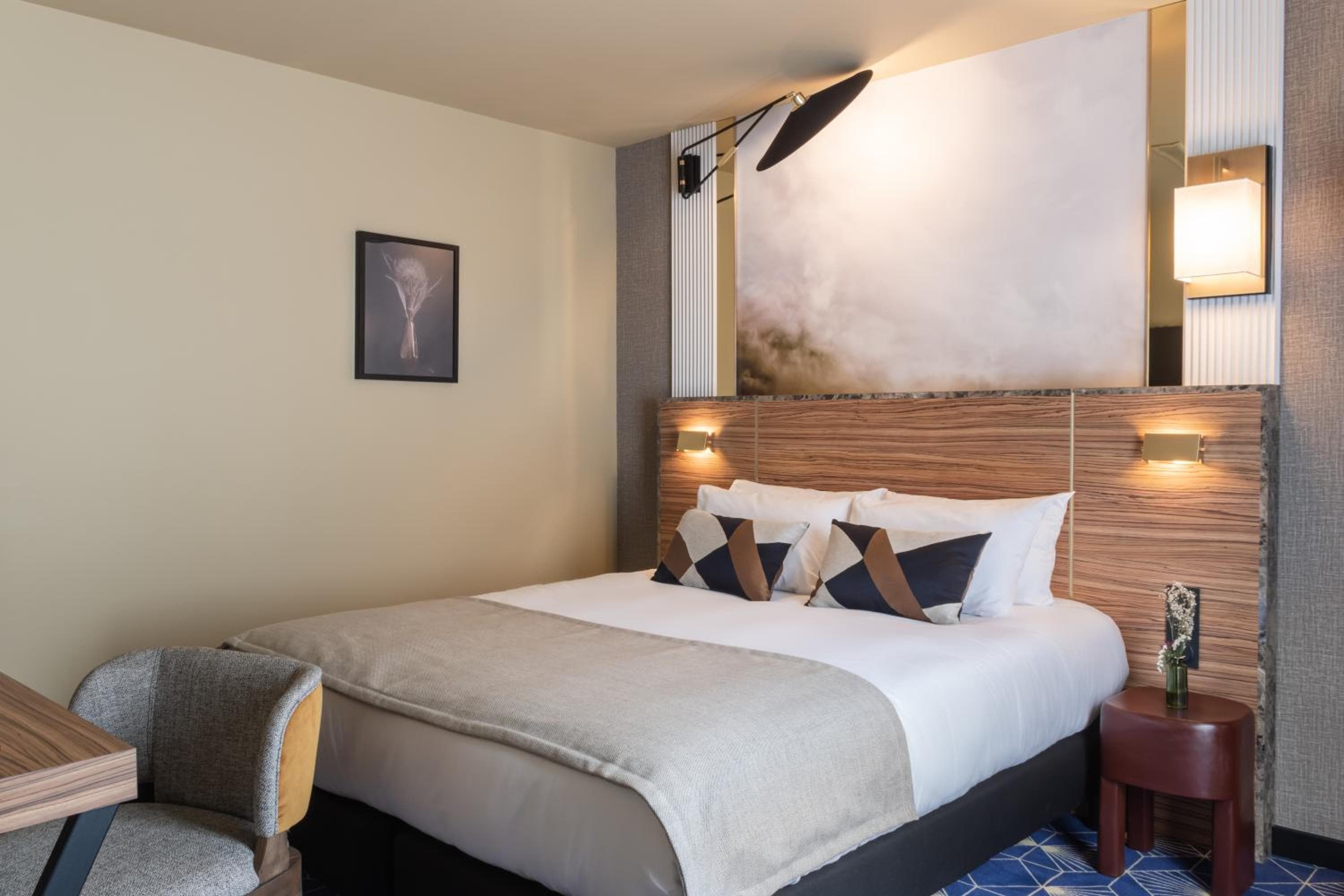 Hotel Le Rocroy Gare du Nord