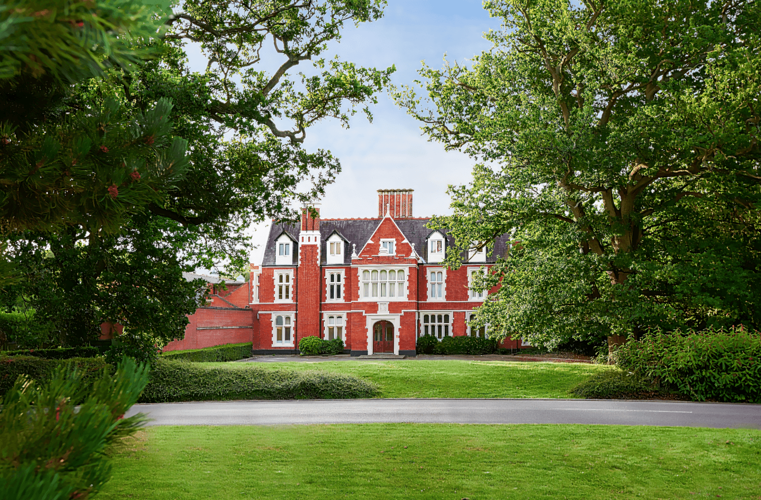 DoubleTree by Hilton, St. Anne’s Manor