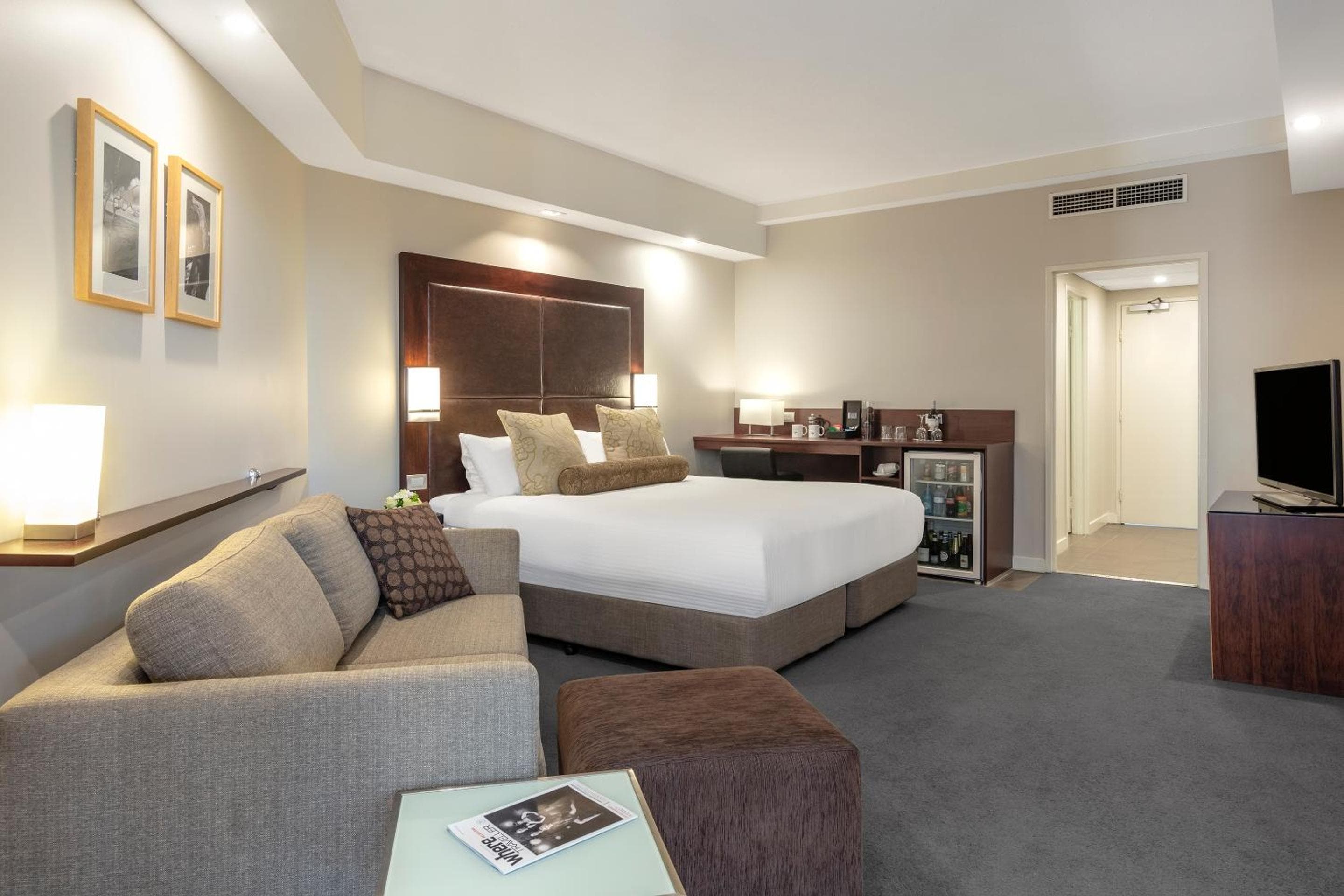 Amora Hotel Riverwalk Melbourne